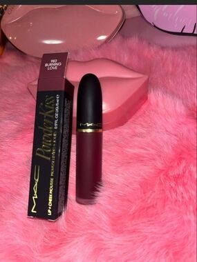 MAC Cosmetics Powder Kiss Lipstick - Burning Love